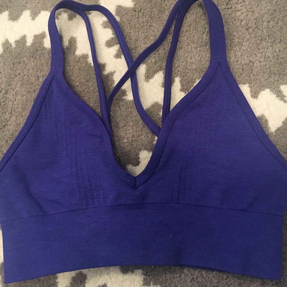 Lululemon Strappy v neck bra